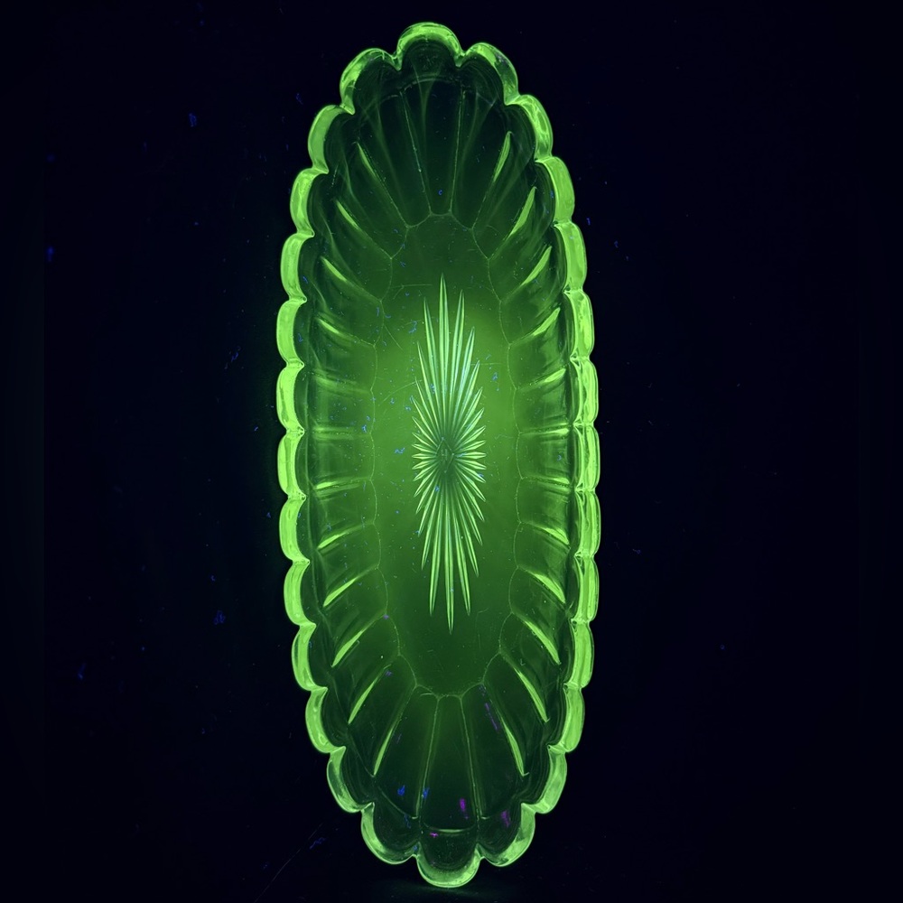 Vintage UV Reactive Heisey Celery Bowl - 12” Oval Gondola Dish 1900’s-1950’s
